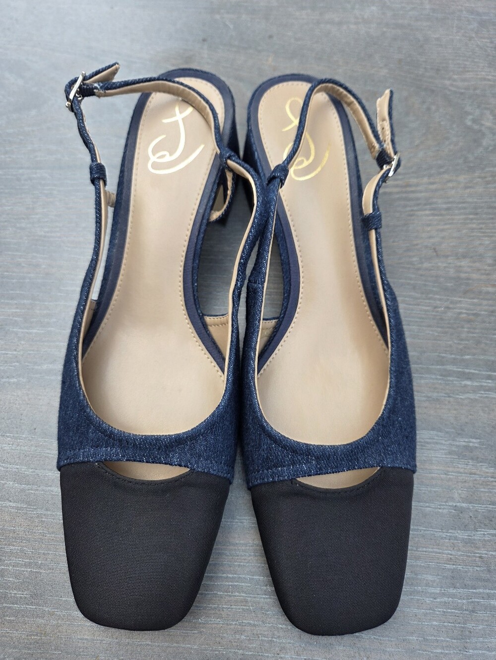 C. Wonder Women’s Slingback Pumps Size 9.5 Navy Blue Denim Cap Toe Block Heel